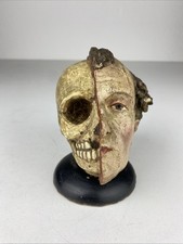 Statua Memento Mori scultura teschio teschio uomo morte legno intagliato antico