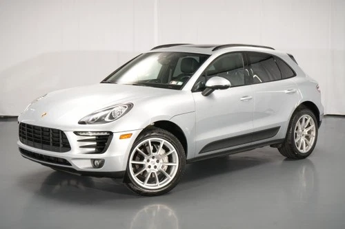 2018 Porsche Macan S Image 1 of 4