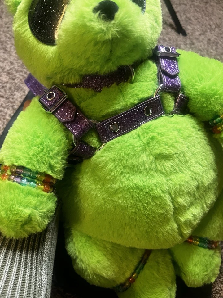 MOCHILA RARA Muñecas Kill Club Exx FESTIVAL FRIEND ALIEN BEAR Peluche atormentado Foto 3 de 4