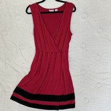 Liz Claiborne Women Fushia Sleeveless VNeck Dress Black Striped Hem Size 14 Y90H