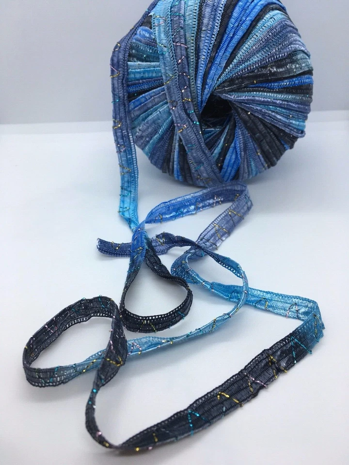 Пряжа Tinkerbella Berlini широкая лента No3 глубоководная - синяя, черная 50 г 33 ярда - Изображение 4 из 4