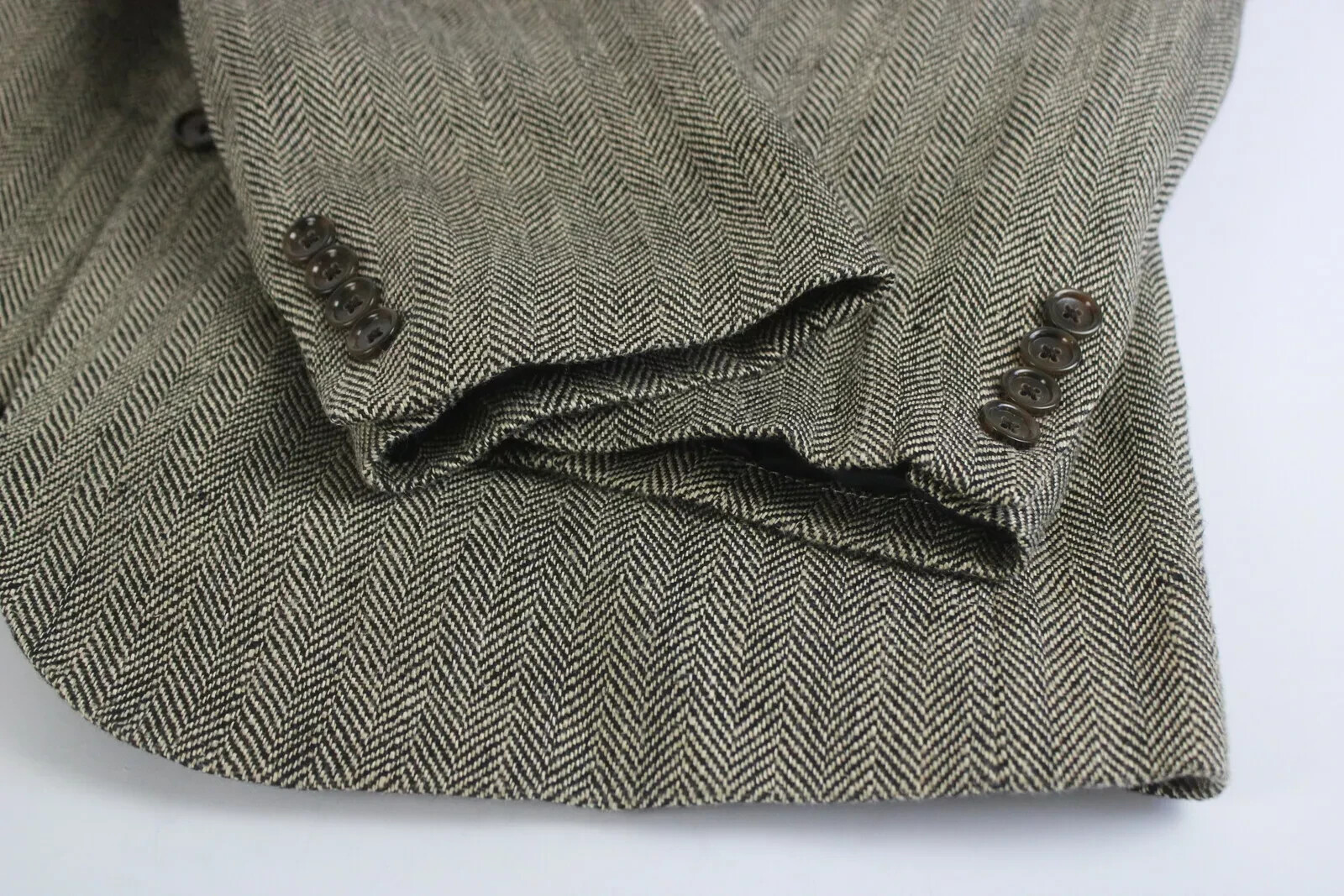 Picture 5 of 9
