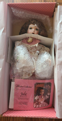 Paradise Collections 1994 Julia porcelain doll with Music Box Paradise Collections 1994 Julia porcelain doll with Music Box