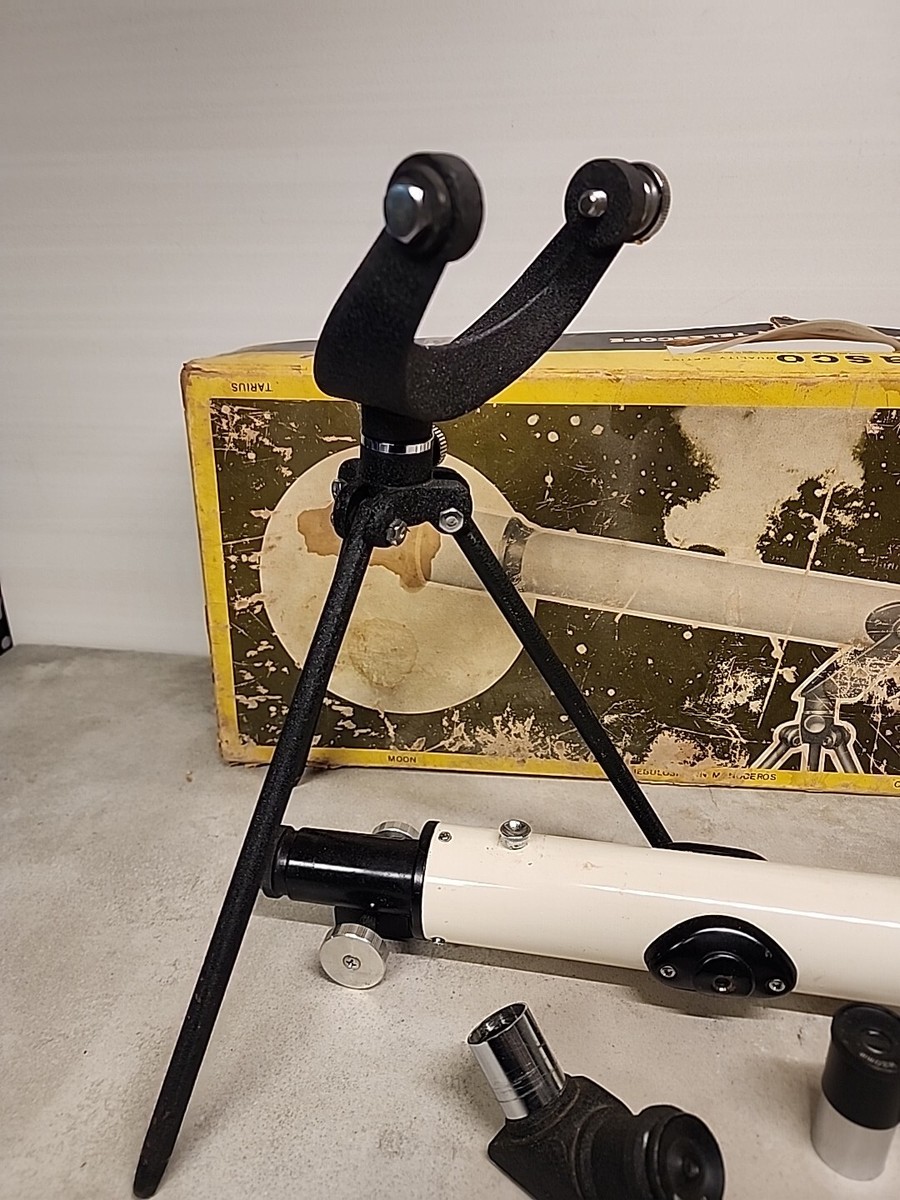 TASCO 6TE-5 REFRACTOR TELESCOPE Complete with original box for