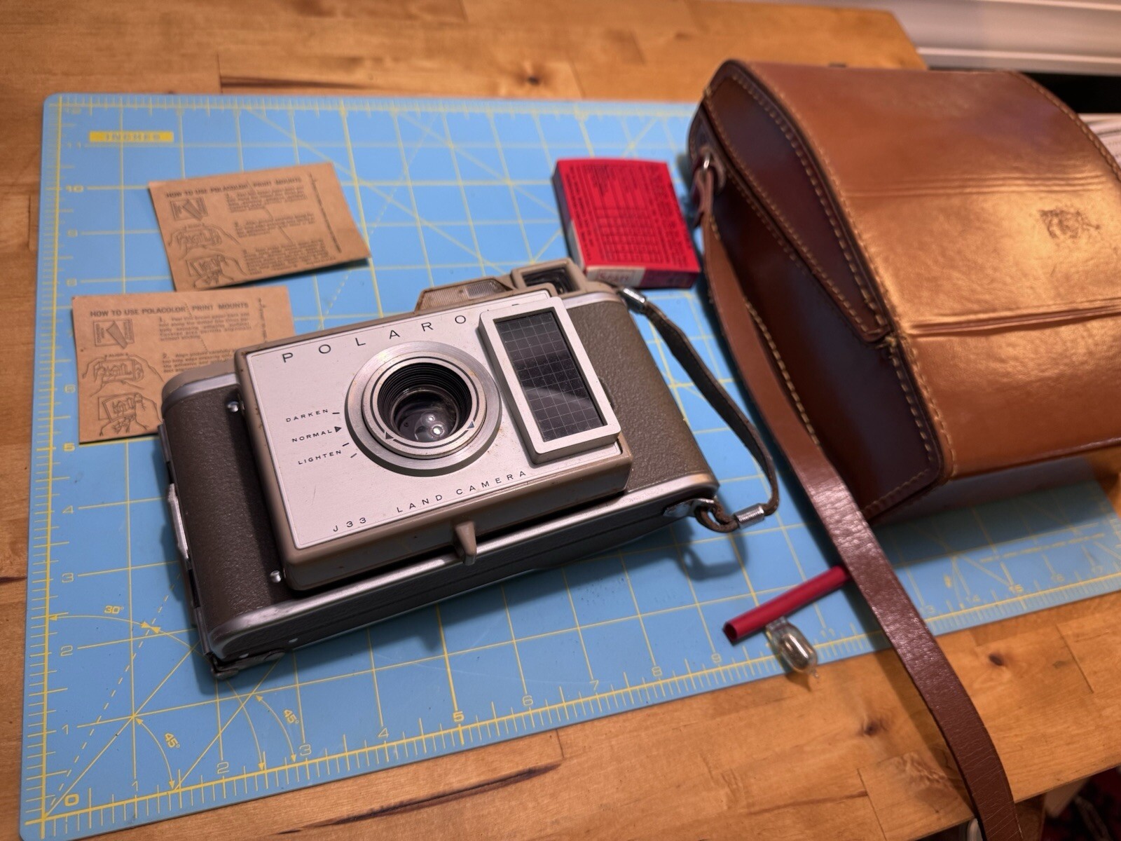 Vintage Polaroid J33 Land Camera w/Brown Leather Case Extras