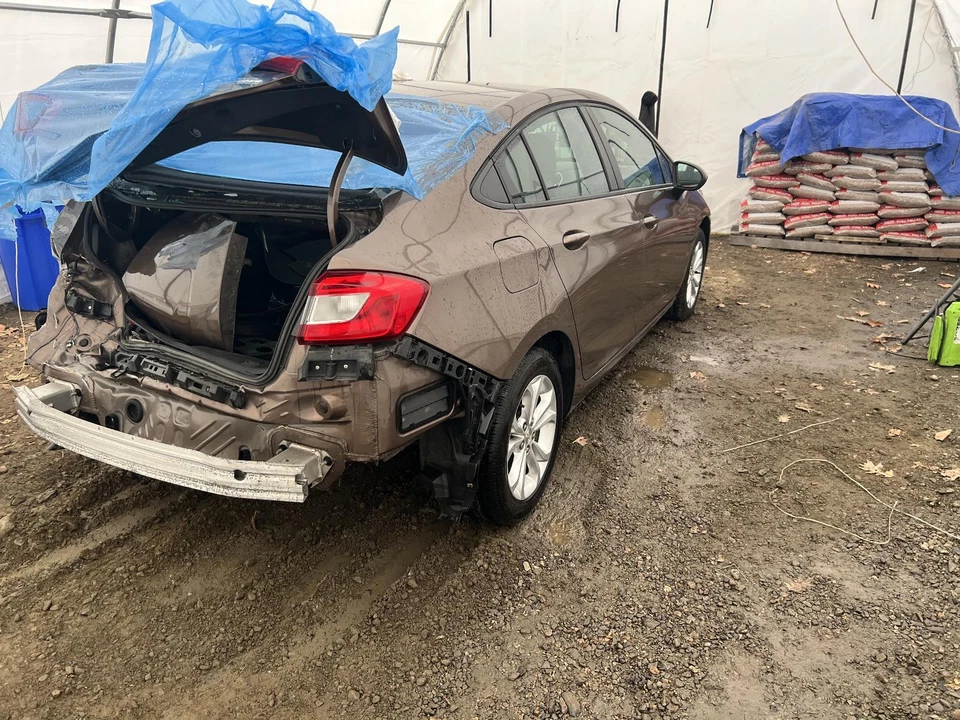 Used Front Right Drive Axle Shaft fits: 2019 Chevrolet Cruze Front Axle VIN B 4t - Image 4 of 4