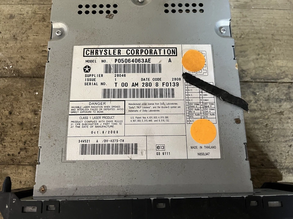 CHRYSLER TOWN AND COUNTRY/CARAVAN DVD PLAYER OEM 2009-2010 - Image 2 of 4