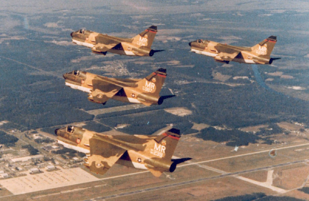 LF Models LFM72114 Vought A7 Corsair II Douglas USAF In Vietnam C - Foto 6