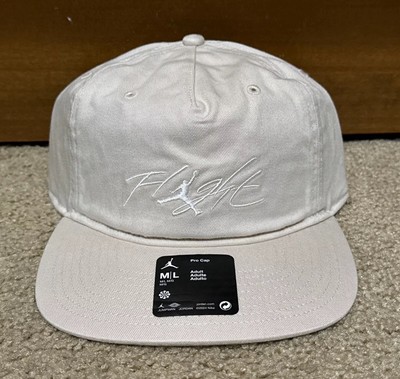 Nike Air Jordan Hat Flight Pro Strap 5-Panel Beige White Adjustable Cap Medium M Nike Air Jordan Hat Flight Pro Strap 5-Panel Beige/White  main image 2