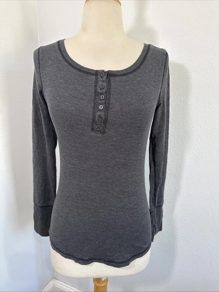 Top térmico Mossimo Henley para mujer S gris grunge Bella Swan Elena Gilbert Y2K Foto 2 de 4