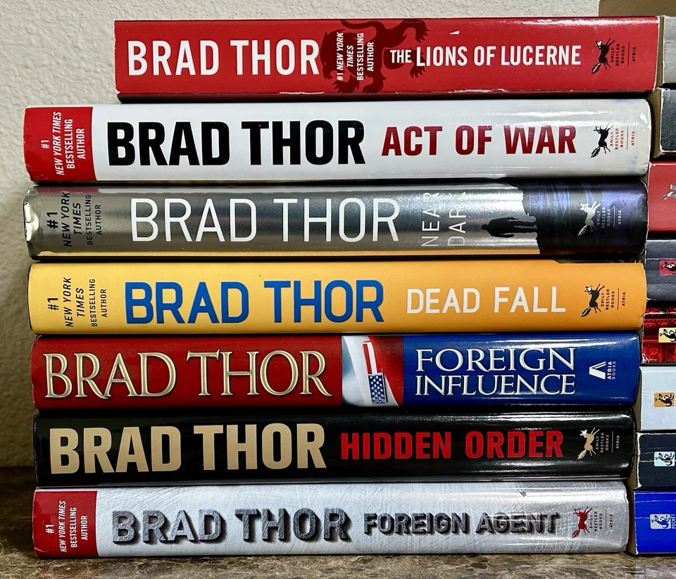 COMPLETE Series Set 1-23 SCOT HARVATH Mixed Lot of 23 Books by Brad Thor Foto 3 de 4