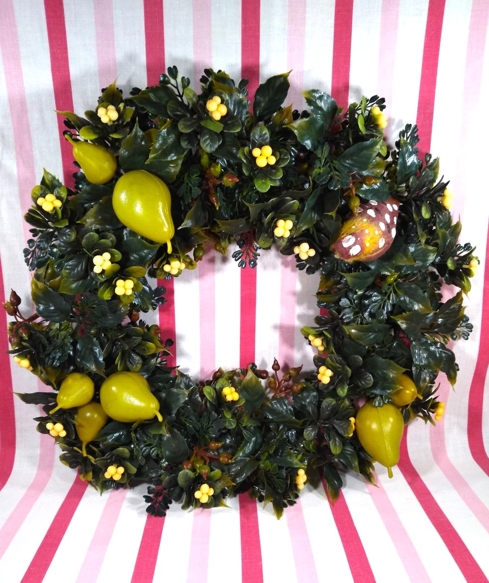 Christmas Wreaths 1960 Year Manufactured Collectible Wreaths