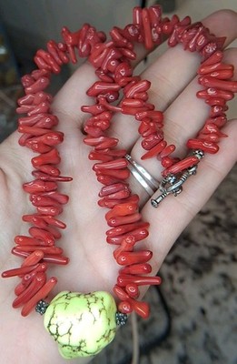 Vtg Red Coral & Pixie Nevada Yellow Green Tone Turquoise Necklace Southwestern 