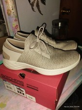 Sketchers Performance Air Cooled Goga Mat Size 7.5 Taupe Go Run Electric Flow 