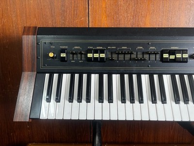 Yamaha SK10 combo-keyboards synthesizer, organ, brass and string w