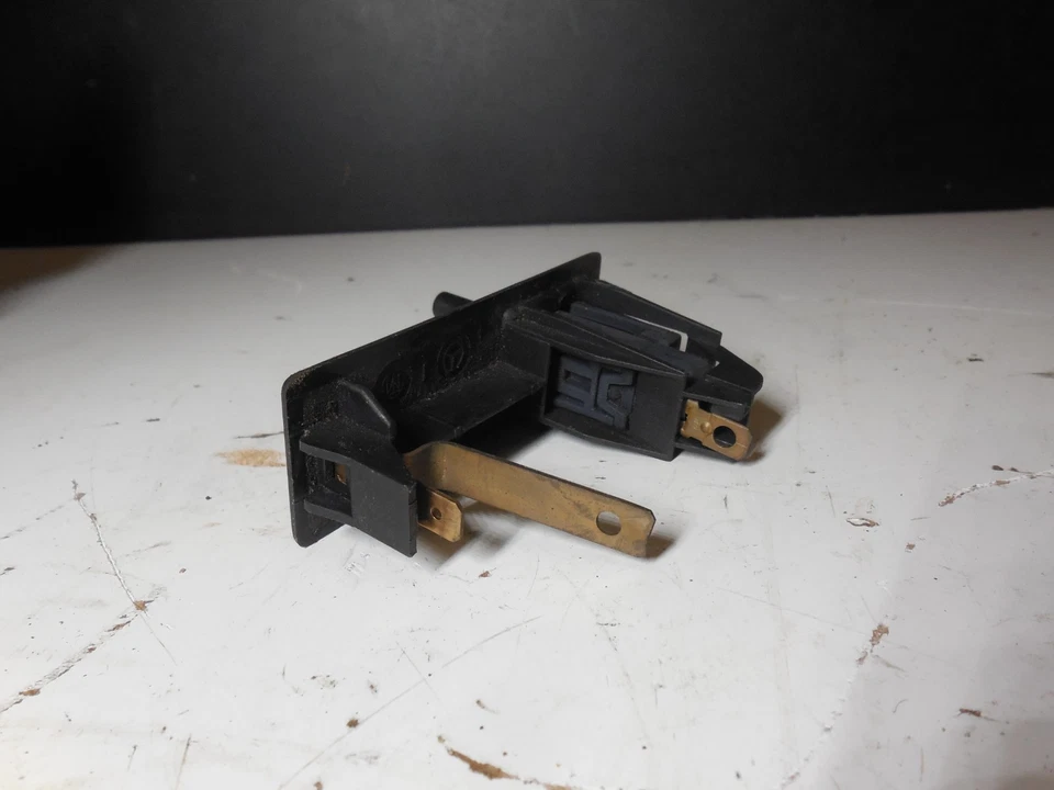 Tailgate Trunk Boot Light Switch 2018200211 84-93 Mercedes Benz W201 190D 190E - Image 3 of 4