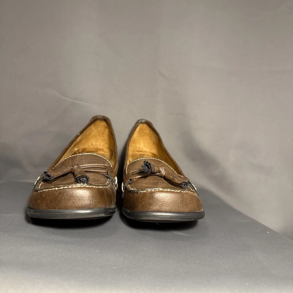 Naturalizer Brown Tassel Loafers With Heel Size 8.5M US - Image 4 of 4