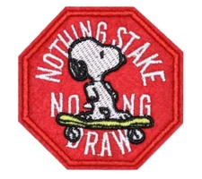 SNOOPY - VINTAGE RETRO - SKATEBOARD - PEANUTS - Embroidered Iron-On Patch