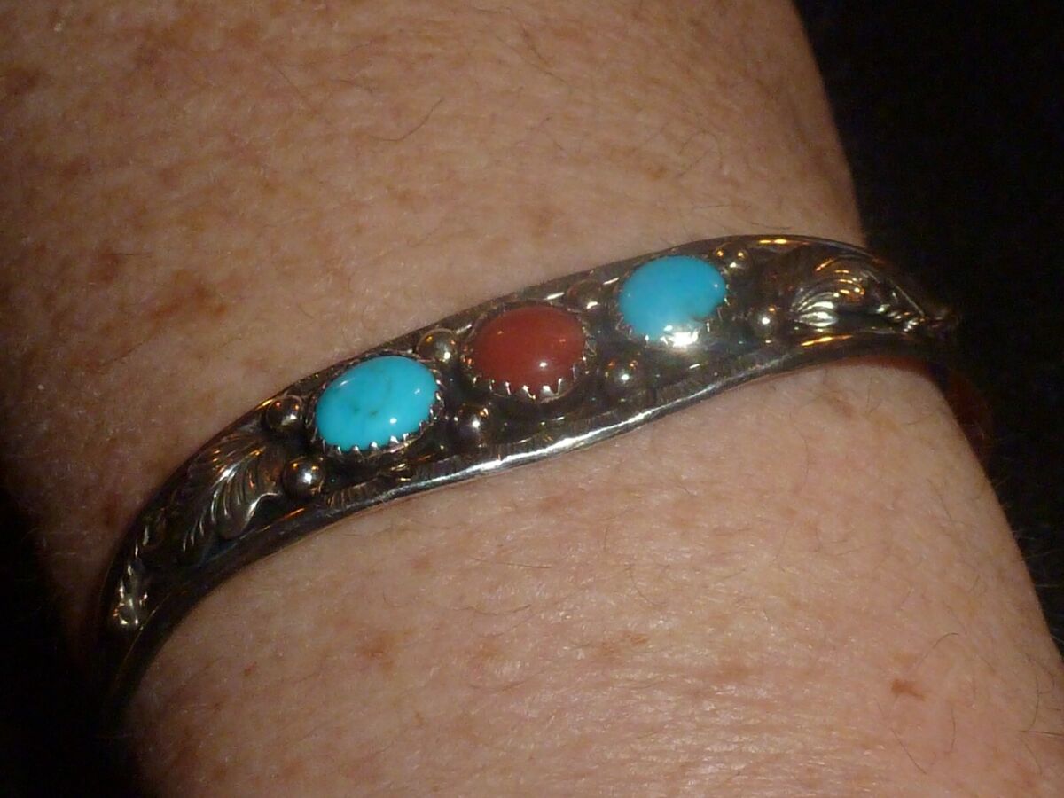 One Of The Chunkiest Vintage Native American Navajo Coral Sterling Silver Leaf Bracelet One Of The Chunkiest Vintage Native American Navajo Coral Sterling Silver Leaf Bracelet