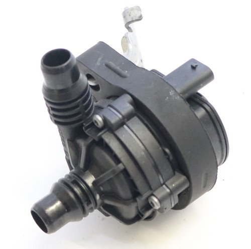 BMW X1 U11 18d 5A03F46 Zusatzkühlmittelpumpe Wasserpumpe Pumpe --9000km--
