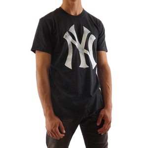 black yankees shirt