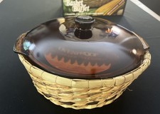 Anchor Hocking 1.5 Qt. Round Casserole Dish w/Cover Basket Buffet