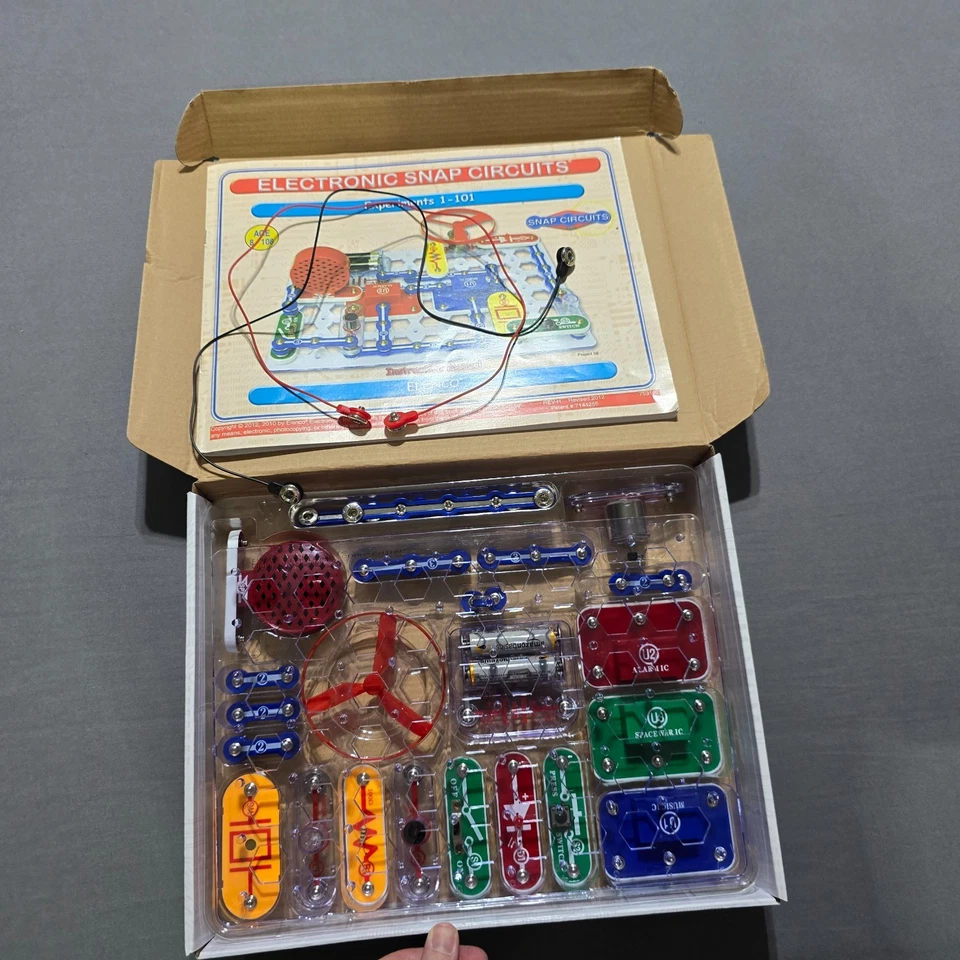 Snap Circuits Jr. SC 100 Electronics Discovery Kit 100+ Proyectos Foto 4 de 4