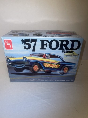AMT '57 Ford Hardtop Flashback Car Kit T285 Maßstab 1:25 Modell 2021 in Box