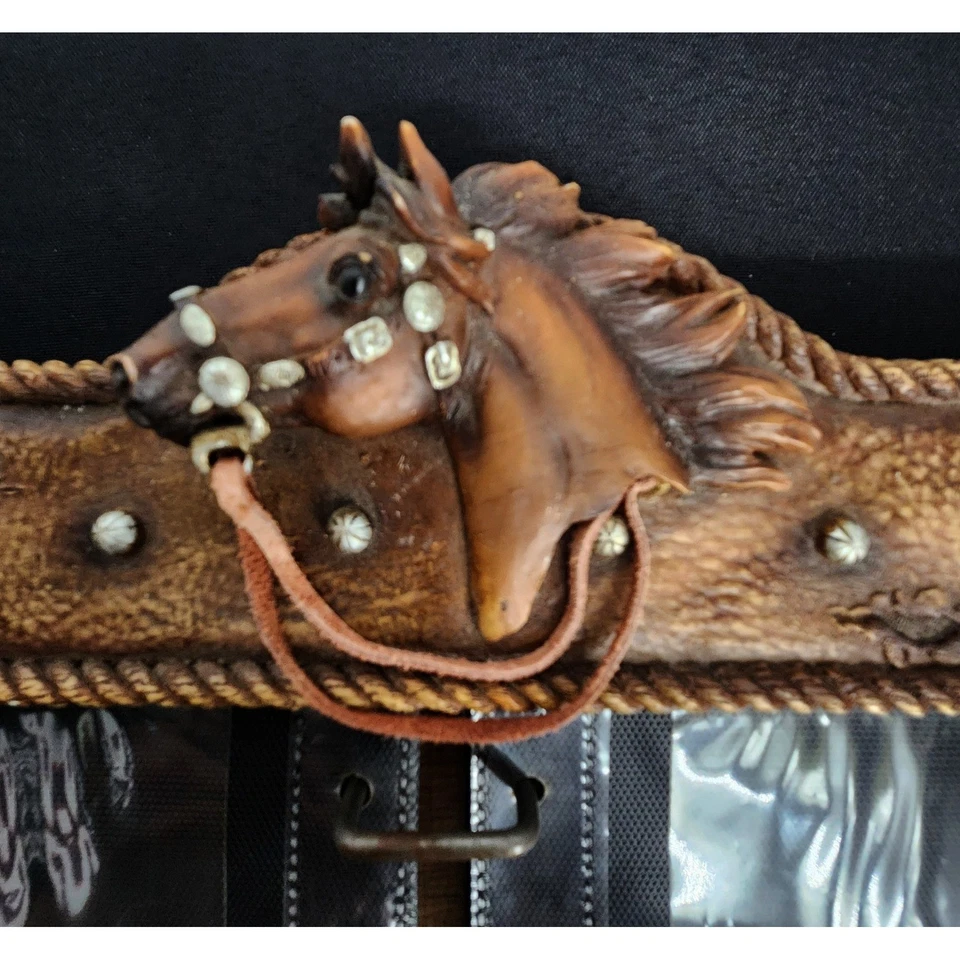 Vintage Western Horse Head Horseshoe Rope Decor Photo Album Page Holder - Image 2 of 4