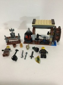 LEGO Castle 6918 Blacksmith Attack & 7950 Knights Showdown READ