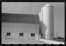 Photo:Fond du Lac County Wisconsin Dairy Farm Silos 1941