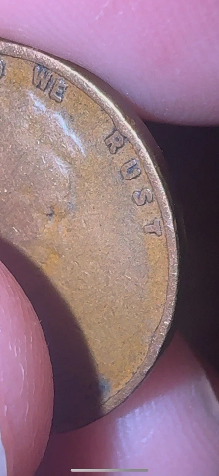 1924 WHEAT PENNY, ERROR CENT. T MISSING IN TRUST. “IN GOD WE RUST”. NO MINT - Image 2 of 4
