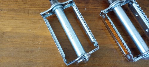 NOS Vintage Wald 7102 Murray Fire Cat Banana Seat Muscle Bike Rat Trap Pedals - Picture 2 of 8