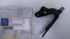 Scharnier Fahrert&uuml;r unten links Orig Mercedes SLR A1997200337 neu Nr A1997201137