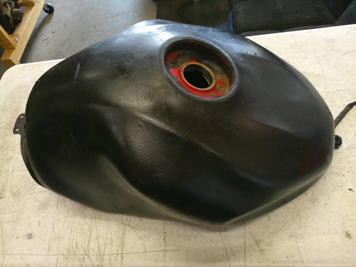 1998-2005 Honda superhawk 1000 VTR1000F gas tank fuel tank