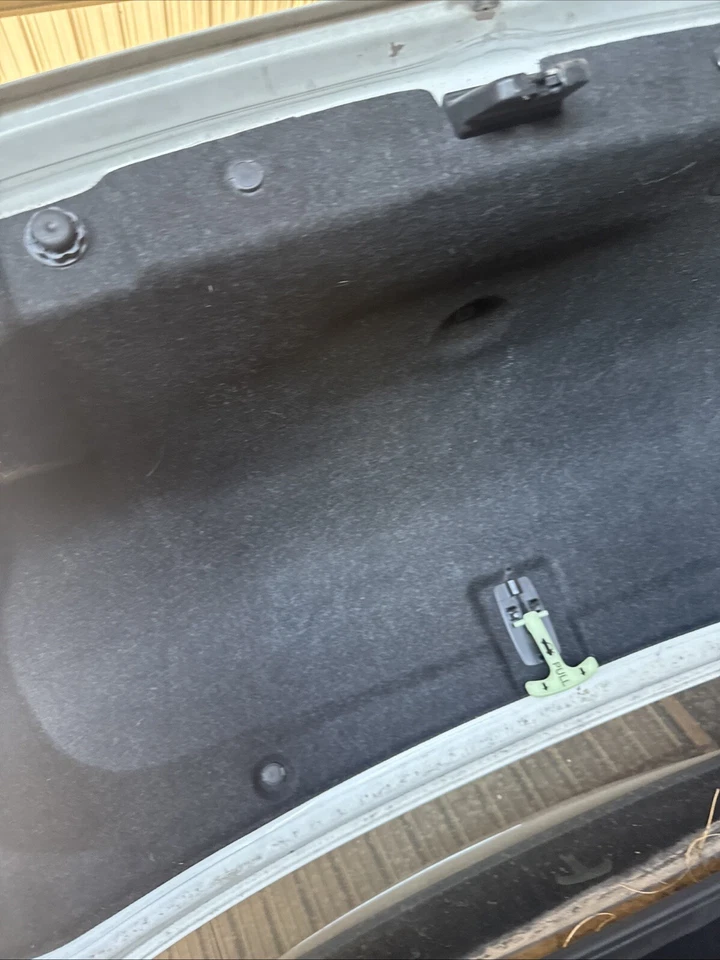 07-15 Infiniti G35 G37 Q40 Sedán Tapa de maletero Acabador Panel de ajuste 84966-JK10A Foto 3 de 4