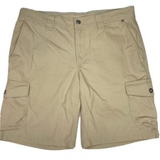 Columbia Men's Omni Shade Beige Cotton Cargo Shorts Actual Size 34
