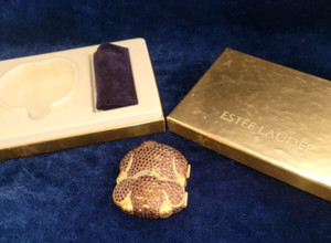 Estee Lauder Precious Pet Golden Pup Compact Lucidity Translucent Powder NIB
