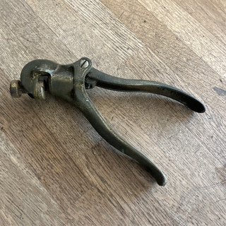 Vintage Eclipse No. 77 Saw Setting Tool Good Working Condition.