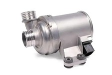 Pompe à eau BMW 635