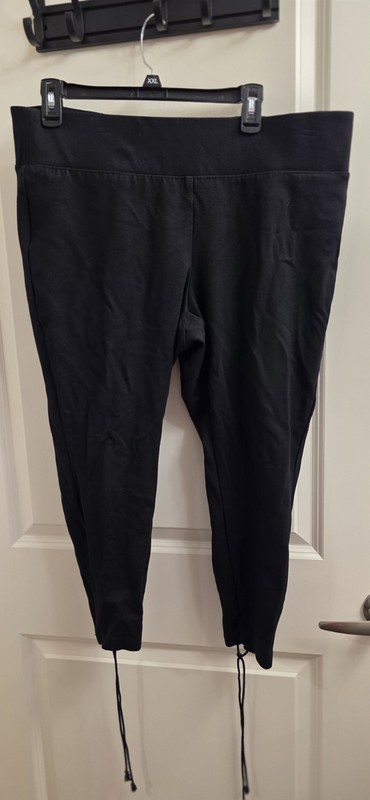 Torrid 2X Womens Lace Up Back Of Leg  Leggings Pants, Elastic Waist, Worn 2X