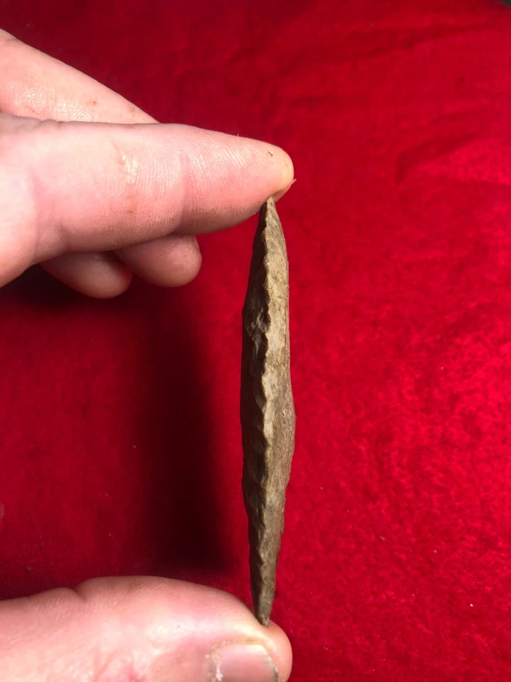 Muy fino Clovis Point de Ark Col Dongola Chert ¡Gran pátina ofertas reales! Foto 4 de 4