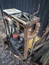 Pressa Crimpatrice Tubi Oleodinamica Caterpillar