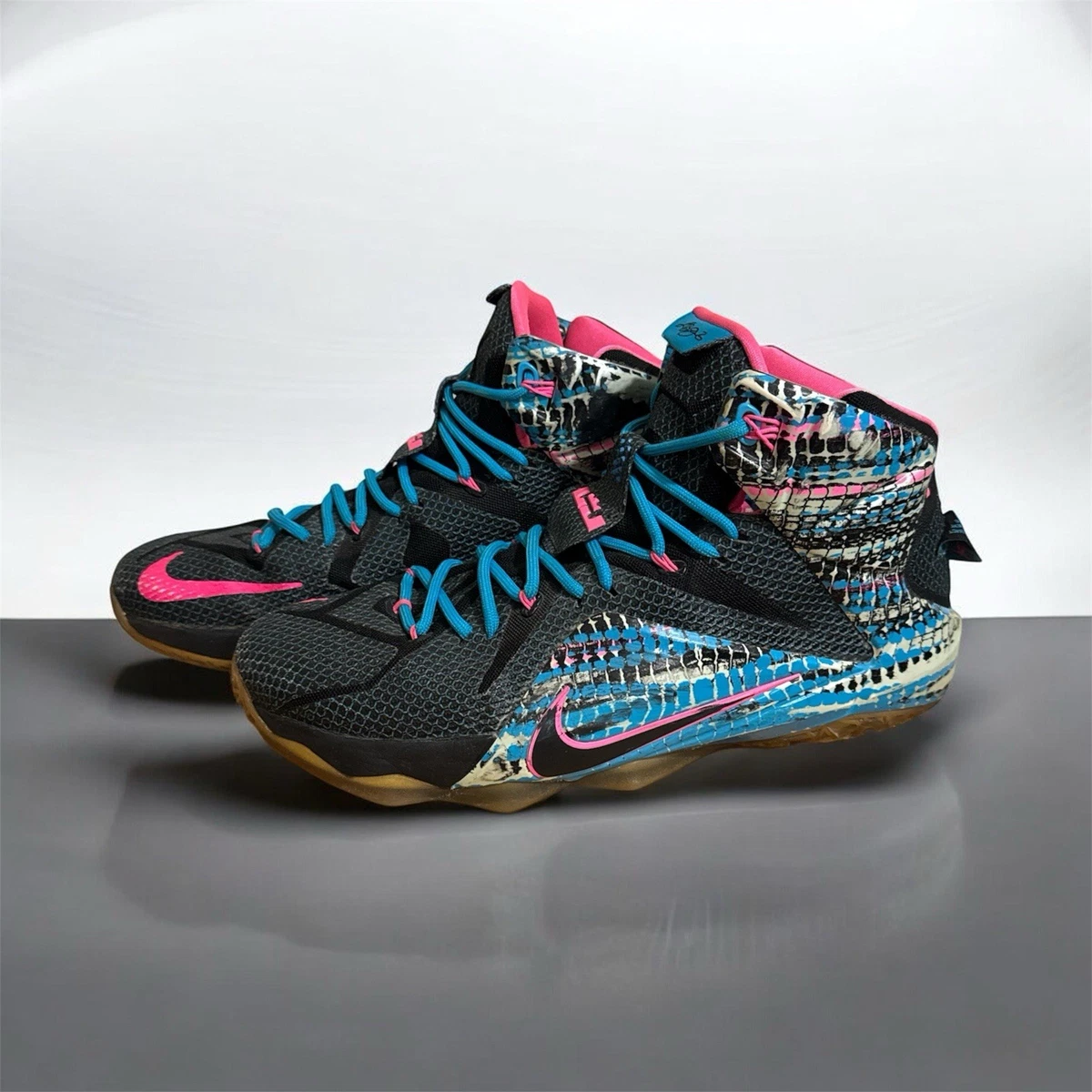 Мужские кроссовки Nike LeBron XII - огромный выбор по лучшим ценам