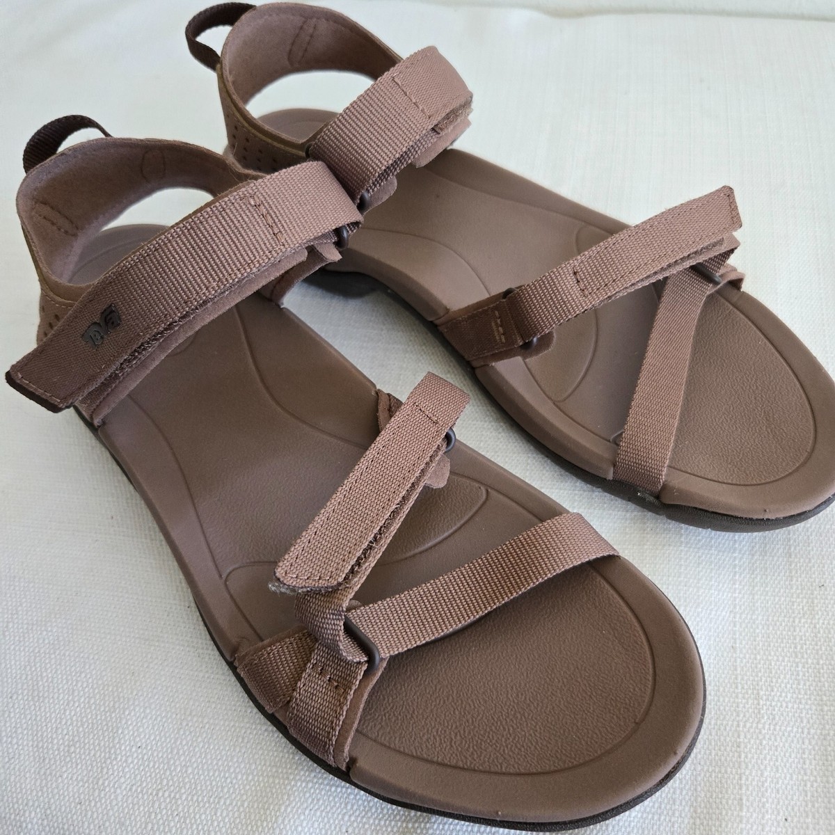 NWOB WOMENS SIZE 10 ACORN BROWN TEVA VERRA 1006263 STRAPPY SPORT SANDALS