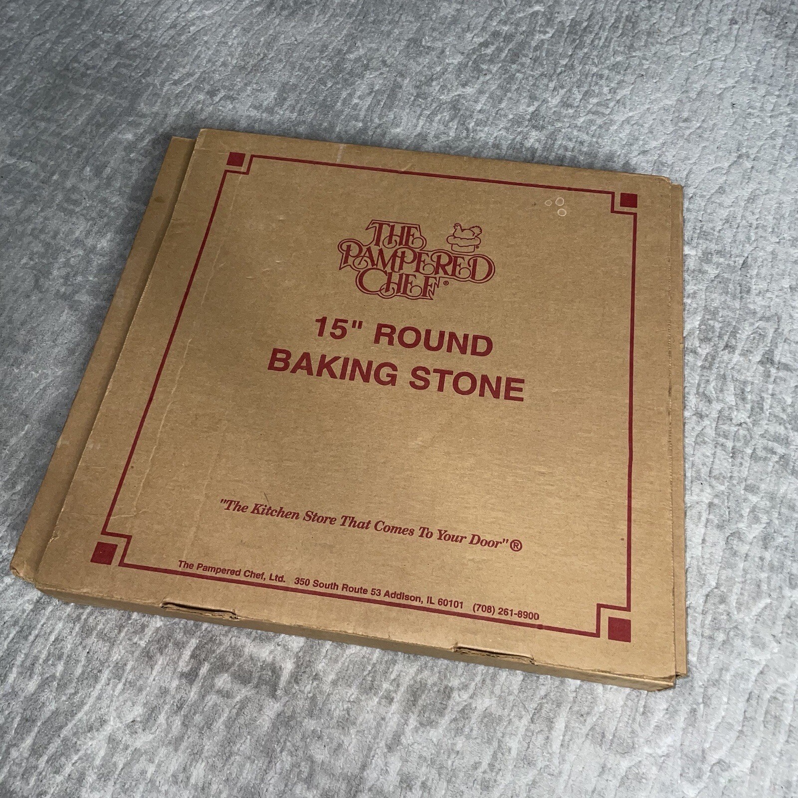 The Pampered Chef 15" Round Baking Stone In Original Box Used Once EUC