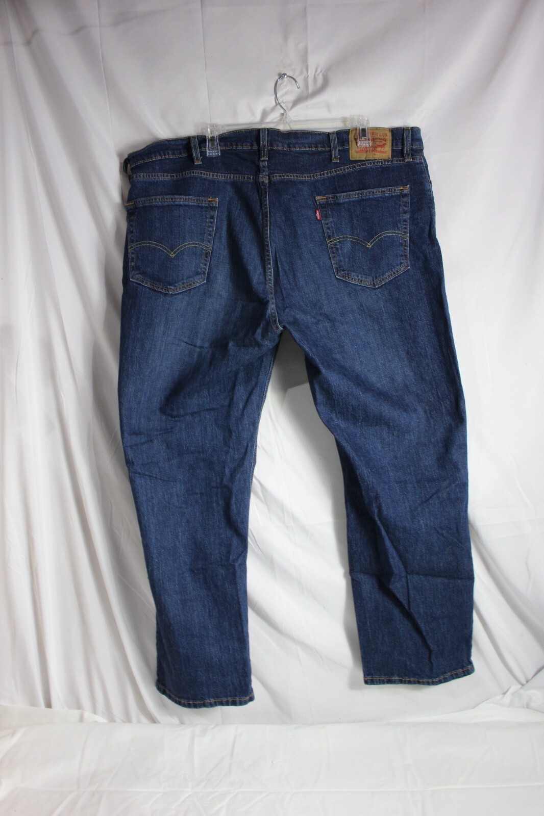 Levis 541 Jeans Mens 42X30 Blue Athletic Tapered Straight Stretch Dark Denim thumbnail 2