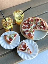 13 Pcs Dollhouse Miniature Handmade Sliced Pepperoni Pizza Food Lemon Tea 1:12