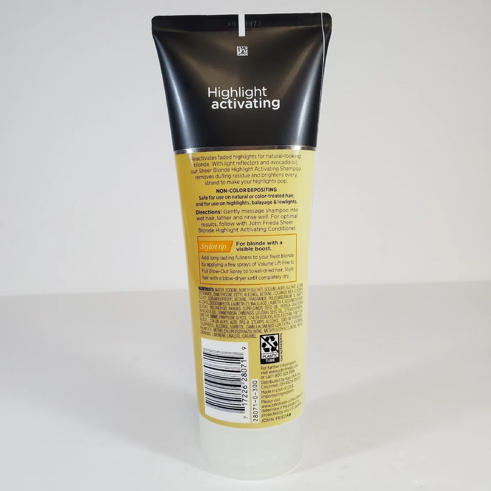 Champú iluminador activador John Frieda Blondes Highlight con reflectores 10,1 oz Foto 2 de 2