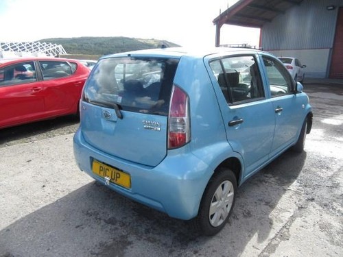 DAIHATSU SIRION Mk2 2004-2011 O/S Front Driver Electric Window Regulator 5 Door - Picture 4 of 9